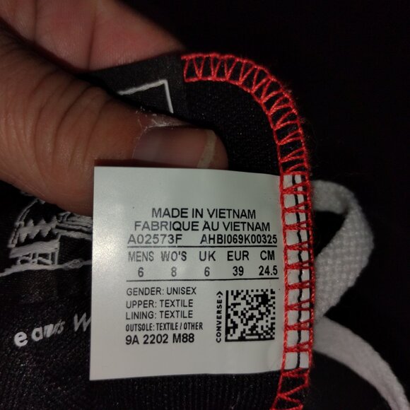 Peanuts Converse - Picture 2 of 2